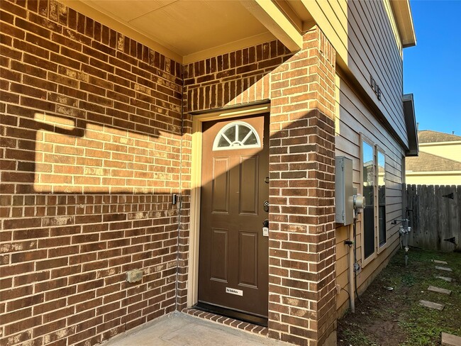 Photo - 6618 Sharpstone Creek Ln