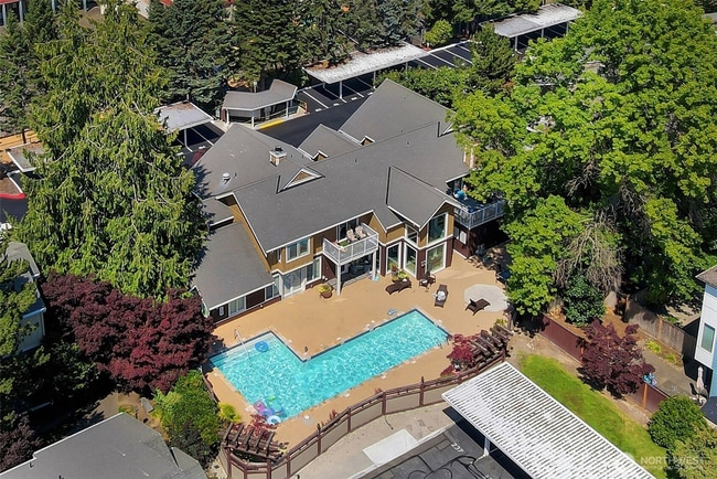 Building Photo - Beautifully updated 1 bedroom next to Bitt... Rental
