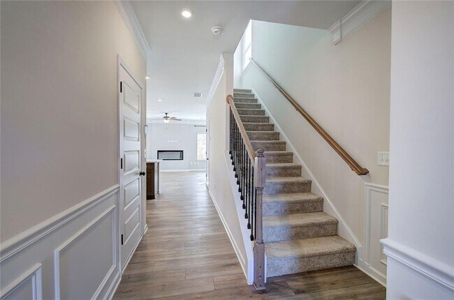 401 Perth Dr