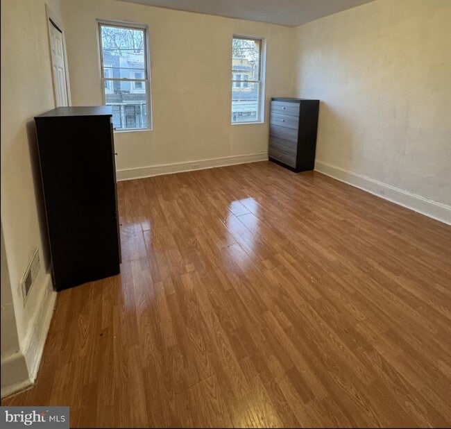 Photo - 269 E Sharpnack St
