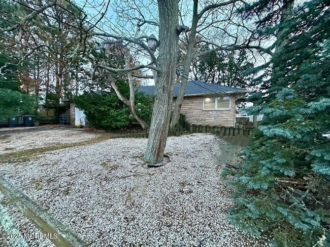 Photo - 297 Cambourne Dr