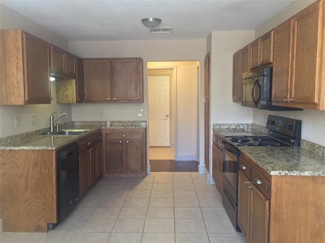 Photo - 8800 Camfield Way St