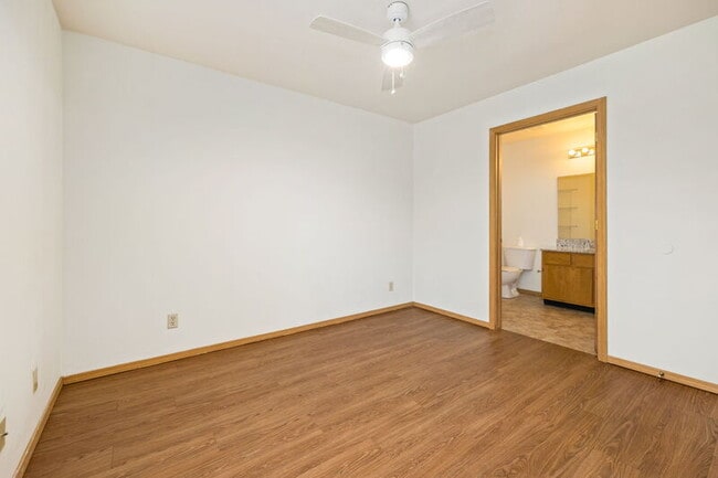 Photo - 413 Columbia Pl