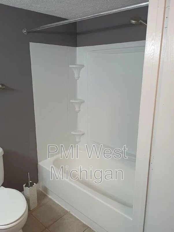 Photo - 5852 Shaw St Unit #1