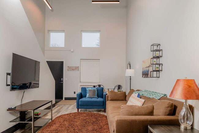 Photo - 217 S Badger Ave Unidad ID1387451P