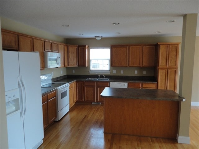 Photo - 404 Eckley Ct