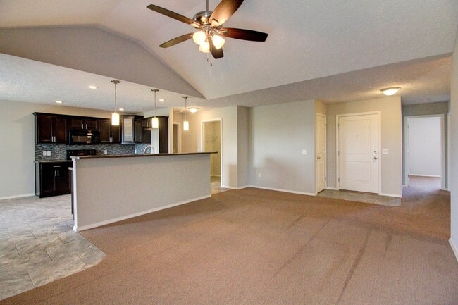 Photo - 4 Bedroom Home in Ozark!