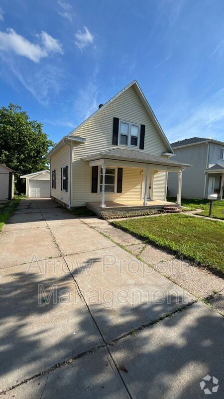 Building Photo - 2211 Sheldon St Rental