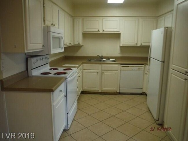 Photo - Desert Shores