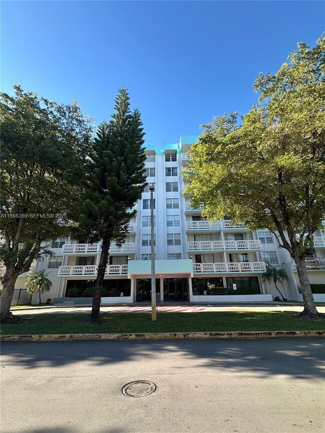 Building Photo - 15600 NW 7th Ave Unit 805