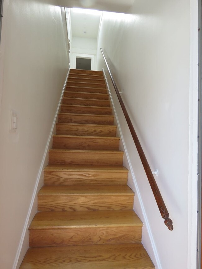 Building Photo - 162HHH Unit 440 Rental