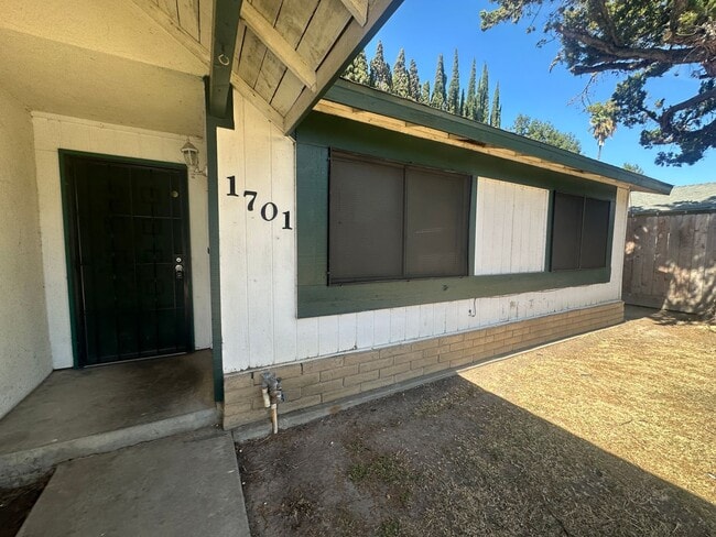 Photo - 1701 Ortega Dr