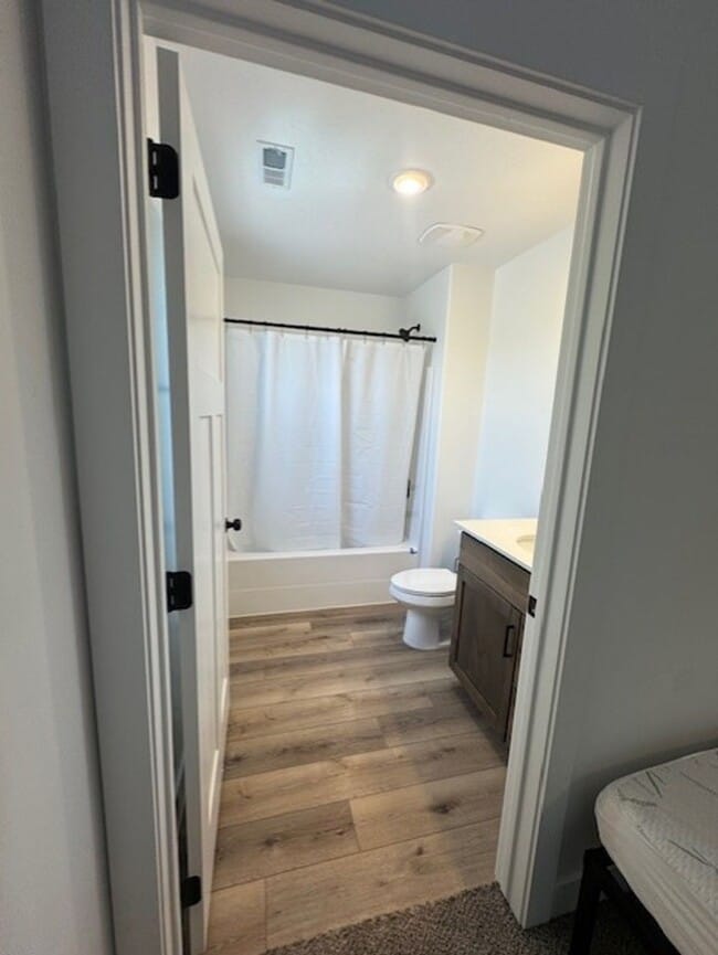 Photo - Student Room Rental Unidad #2A