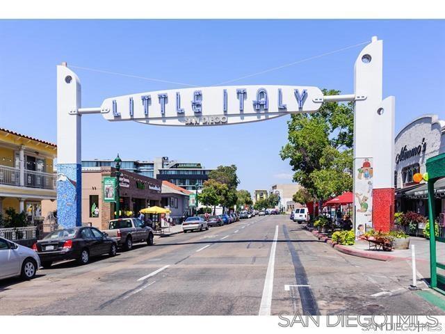 425 W Beech St Unit Acqua Vista