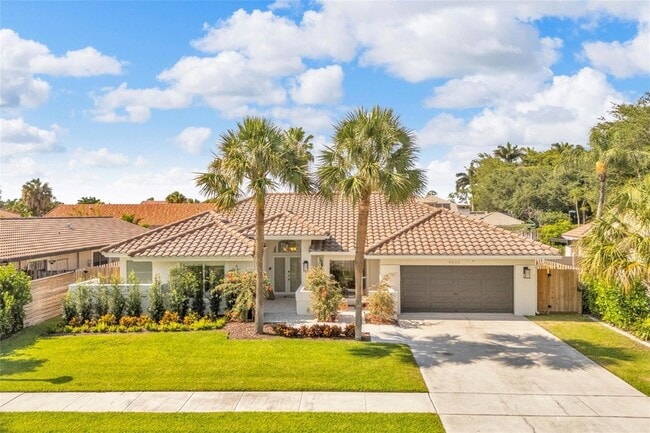 Photo - 9585 Carousel Cir S