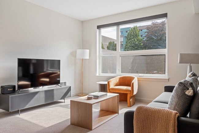 Building Photo - 330 3rd Ave W Unit FL3-ID3617A