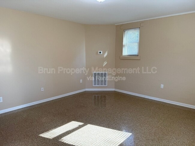 Photo - 5200 John Hall Rd Unidad H