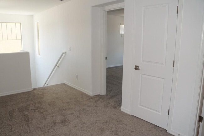 Photo - 3809 N 100th Dr