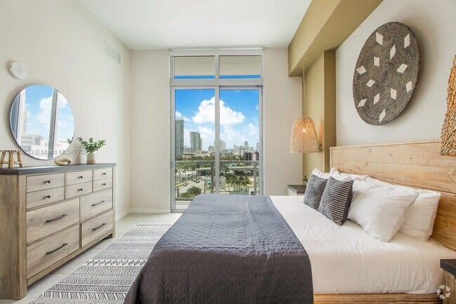 Building Photo - 3900 Biscayne Blvd Unit S-608 Rental