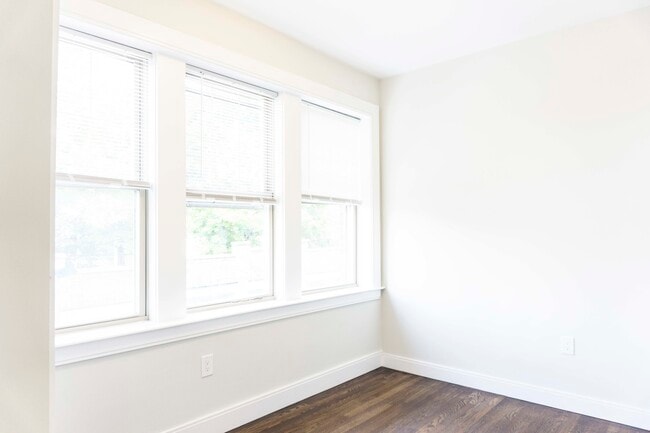 Photo - 2021 Commonwealth Ave Unidad 2