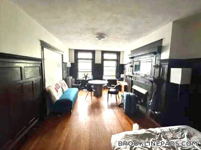 Photo - 1905 Beacon St Apartamento Unidad 2F