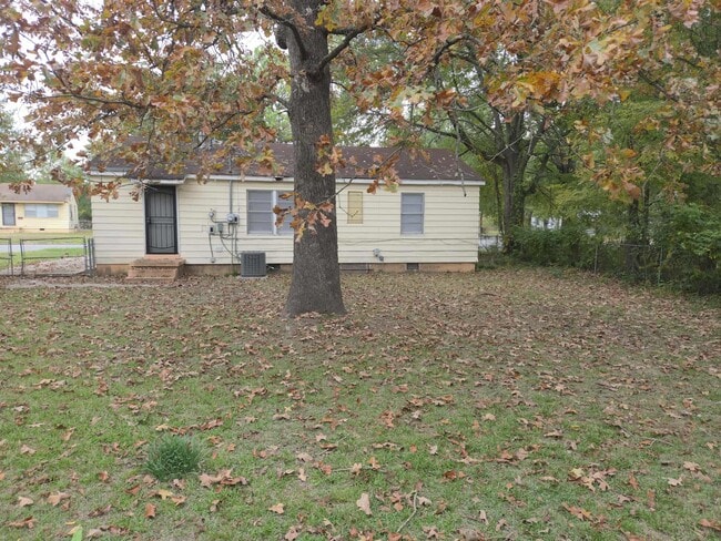 Photo - 2 N Richard Dr