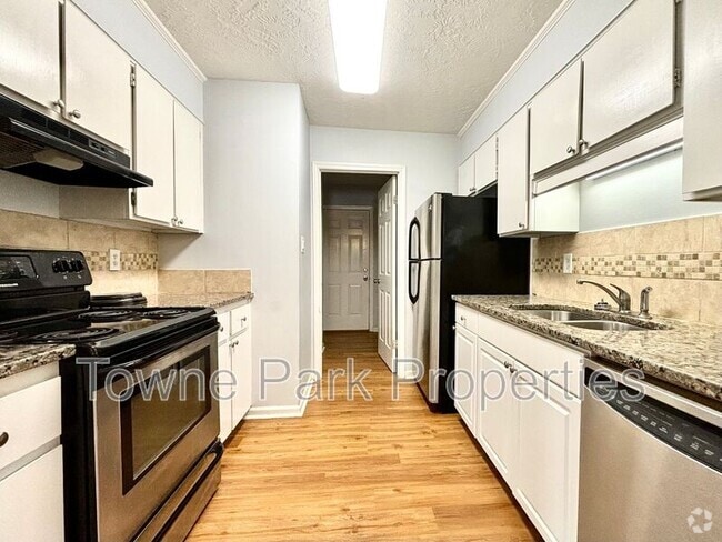Building Photo - 3311 McDonald St Unit B Rental