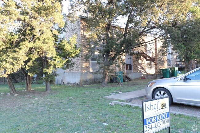 Building Photo - COMING SOON! Unit 209 Oak Trail Drive -  D Rental