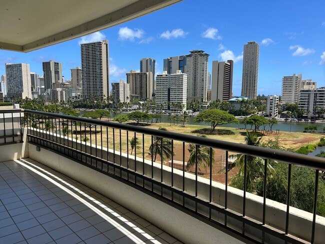 Photo - 2333 Kapiolani Blvd Unit 810