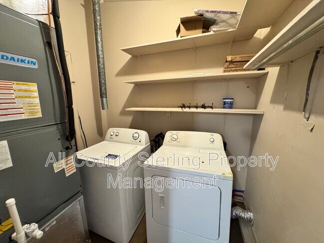 Photo - 446 SW Theresa Ct