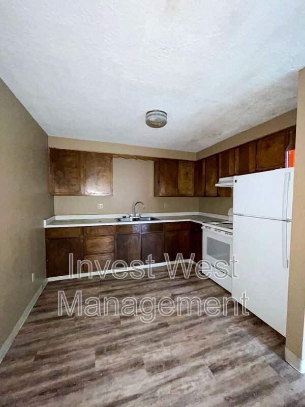 Photo - 1950 Dorothy Ave Unidad 12