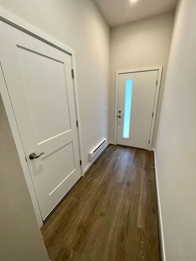 Photo - Like-New Beardslee Townhouse...