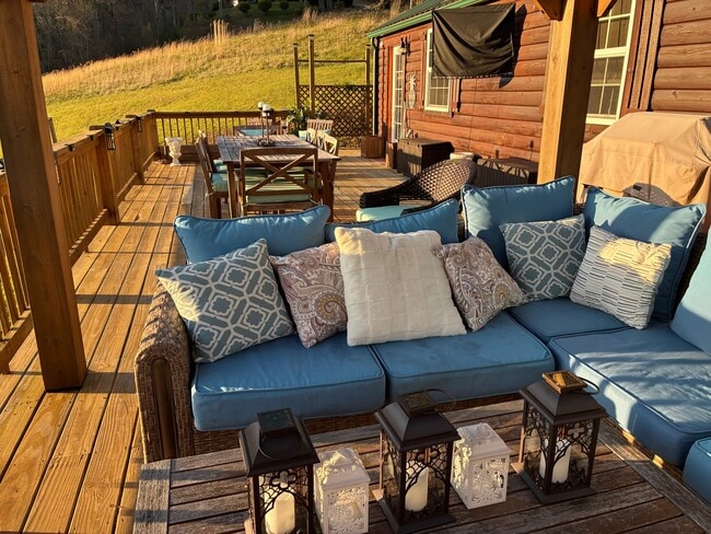 Photo - 111 Sunrise Ln