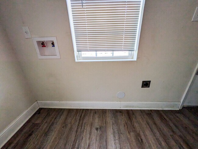 Photo - 1949-1949 8th St