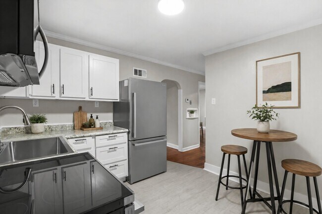 Photo - 408 S Harvey Ave