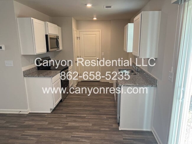 Photo - BRAND NEW single family house!3bedrooms, 3...