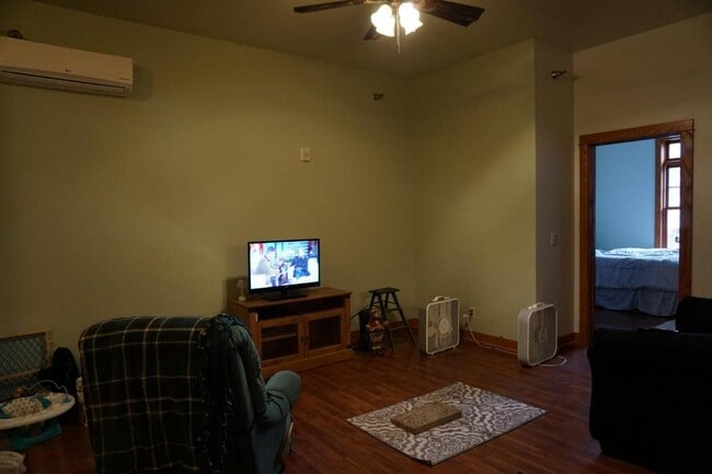 Photo - 16864 Davis St House