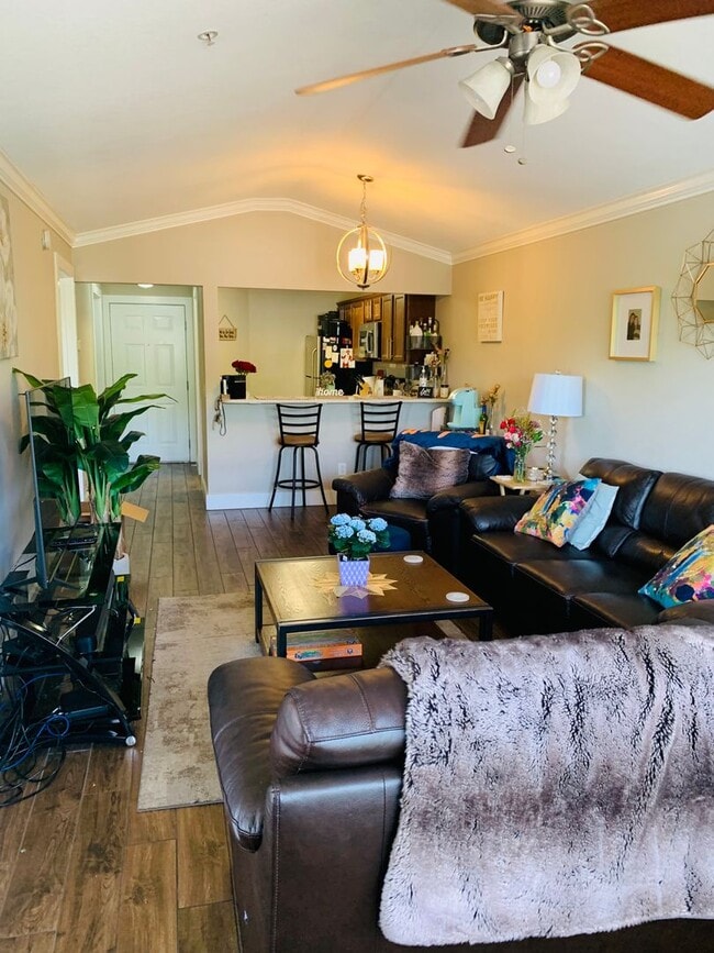 Building Photo - Tower Place #303