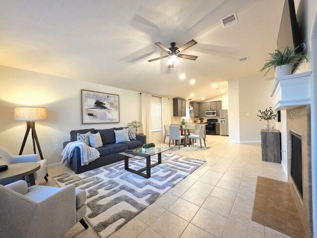 Photo - 15434 Kaston Dr