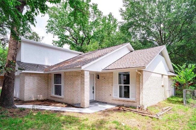 Photo - 9214 Woodland Oaks Dr