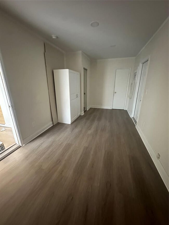 Photo - 1834 Fletcher St