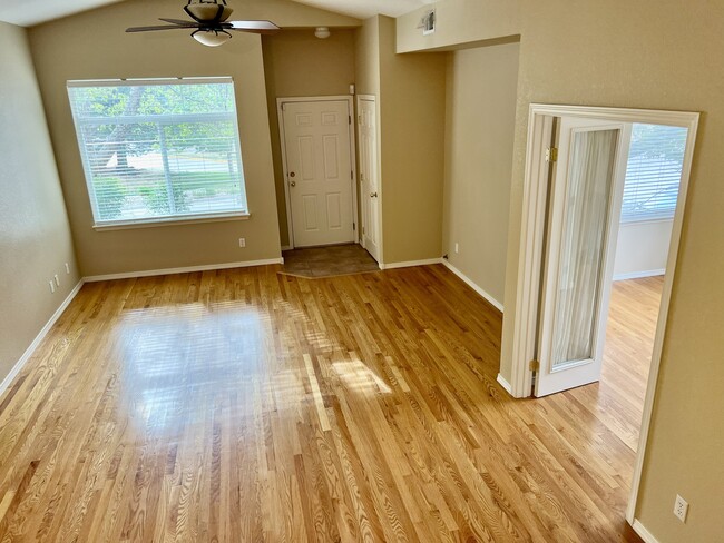 Photo - 6502 Silver Mesa Dr