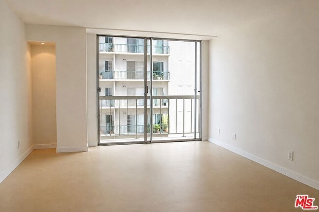 Photo - 10751 Wilshire Blvd