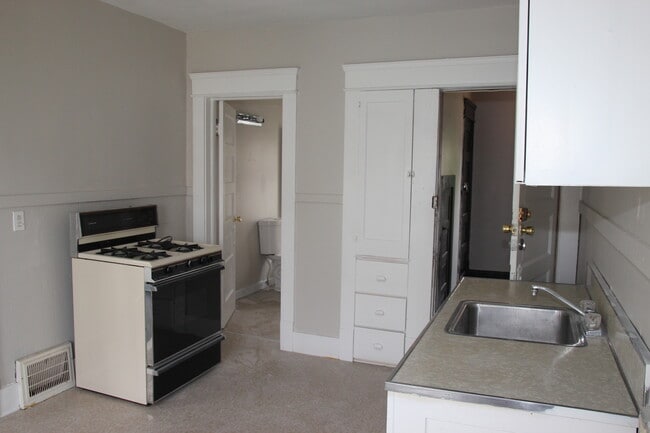 Photo - 3910 Carlyle Ave Unit 3910 Carlyle Up