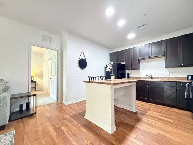 Photo - 25150 Lovegrass Dr Unidad SI ID1510840P