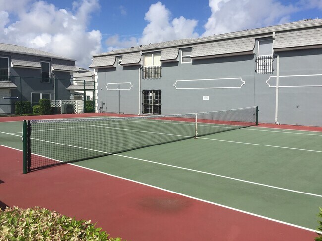 Photo - 1194 Hillsboro Mile