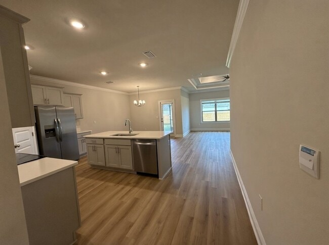21194 Teluga Ave