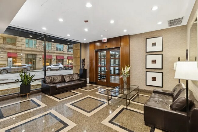 Photo - 30 E Huron St