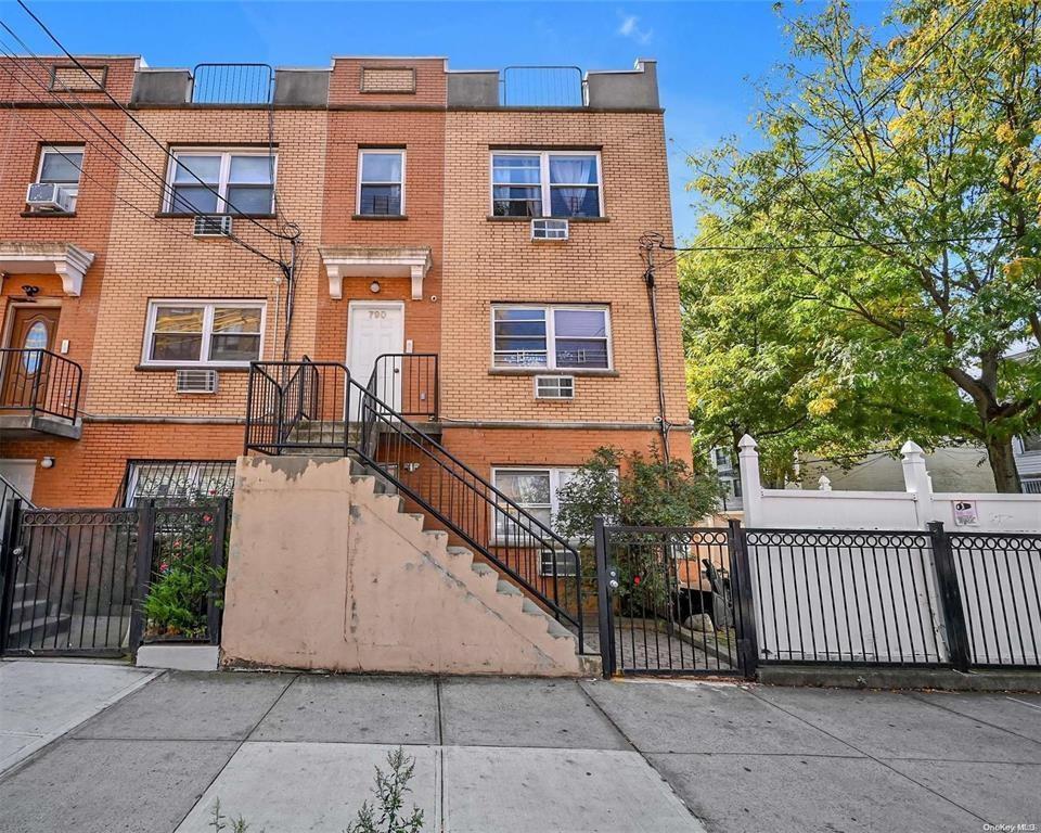 Photo - 790 Glenmore Ave Apartment Unit 3rd floor