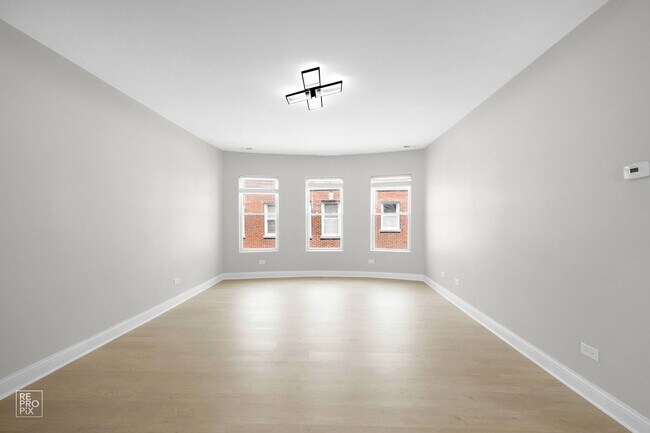 Photo - 310 N Menard Chicago, IL 60644